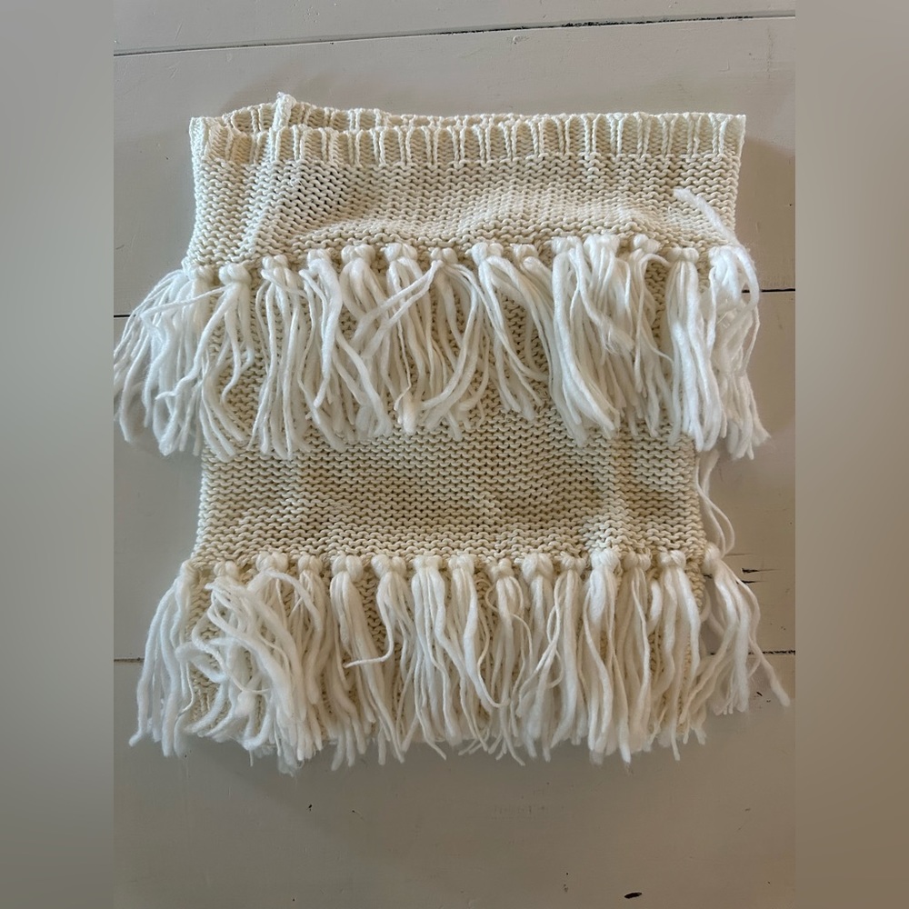 American Eagle Infinity Scarf- Cream